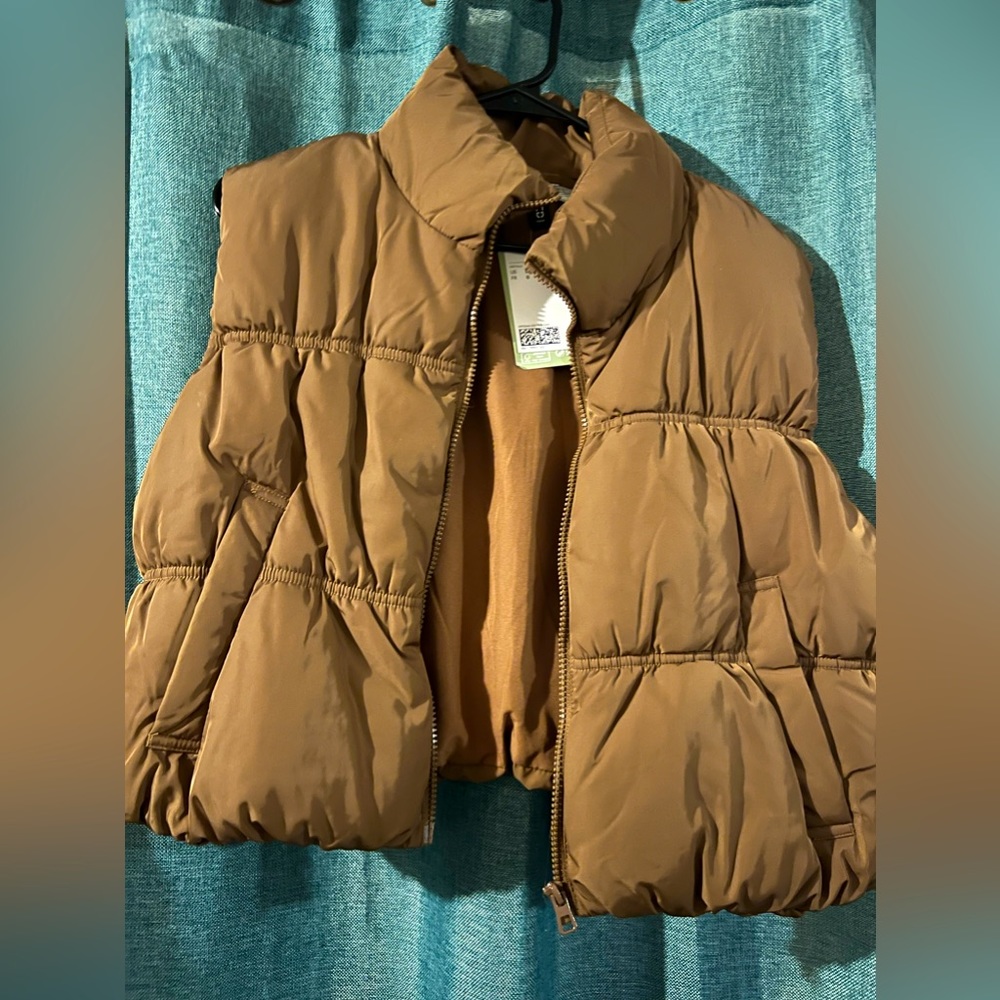 H&M vest brand new